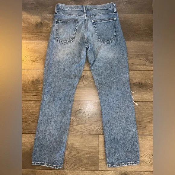 Old Navy Women's Distressed Light Blue Jeans Size 31/30 - Picture 5 of 7